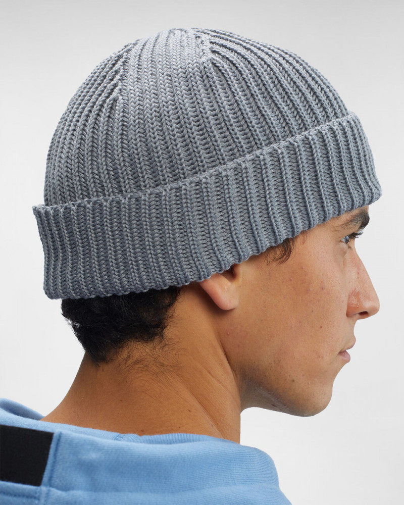Шапка C.P.Company Extra Fine Merino Wool Beanie Шапка C.P.Company Extra Fine Merino Wool Beanie