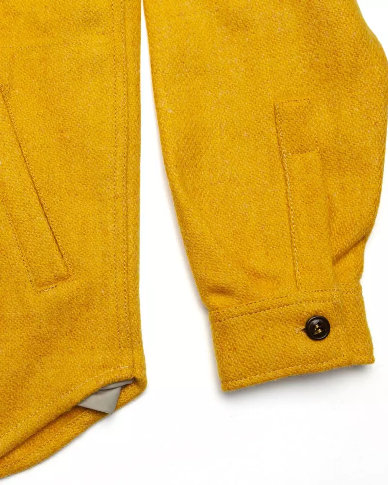 Овершот Chesapeake’s The Jackson Hole Shirt in Ochre Овершот Chesapeake’s The Jackson Hole Shirt in Ochre